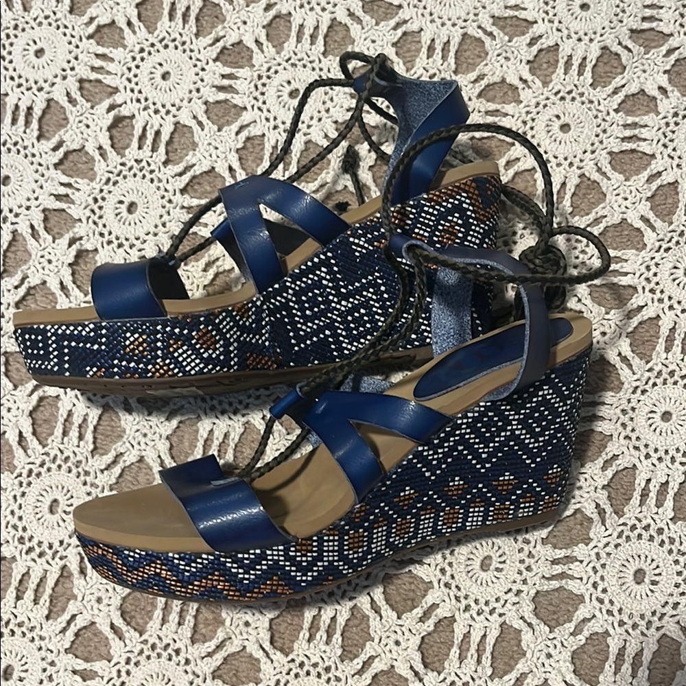 Stylish Blue Wedge Sandals